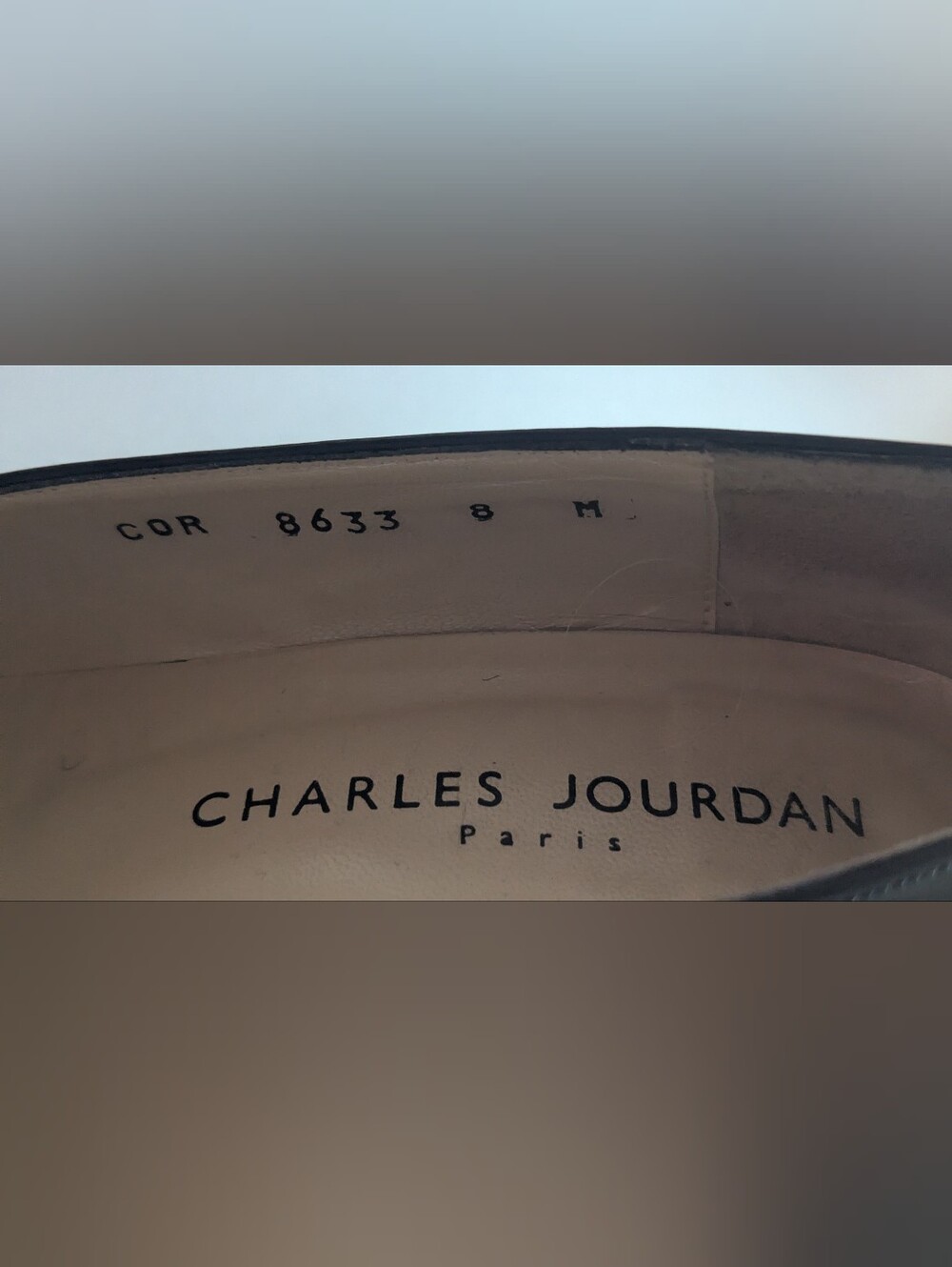 Vintage Charles Jourdan Women's Black Leather Pumps. Made in France. Size 8M - Picture 10 of 13